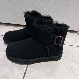 Ugg size 6 boots